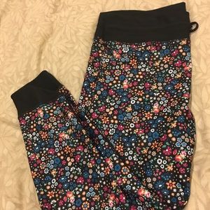 Joy Lab floral workout pants